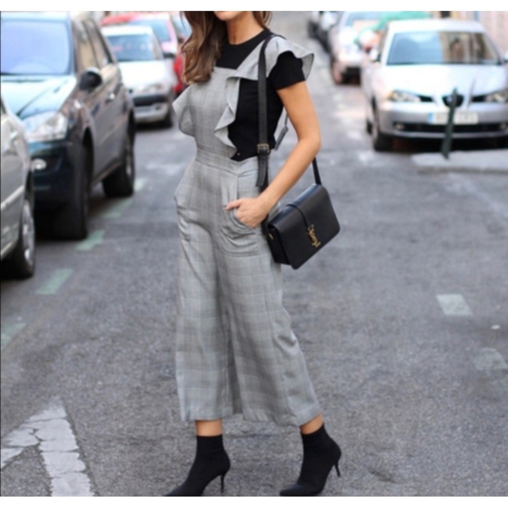 Zara Woman Grey Glen Plaid Ruffle Wide Leg Cropped Overalls Size XS